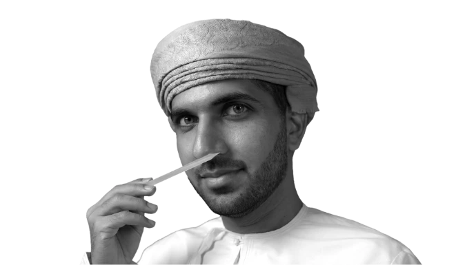 مصمم علي العجمي